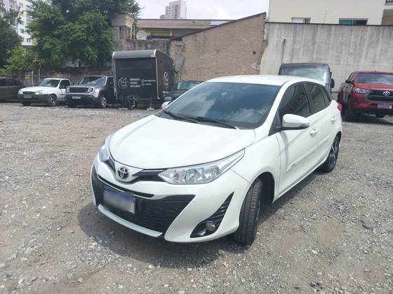 TOYOTA YARIS 1.3 16V FLEX XL MULTIDRIVE TOYOTA YARIS 1.3 16V FLEX XL MULTIDRIVE